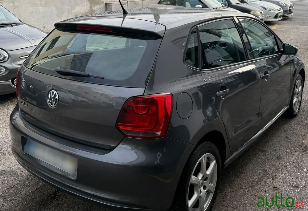2010' Volkswagen Polo 1.2 Confortline photo #3