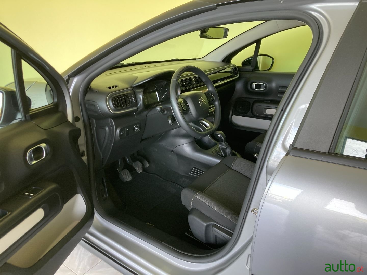 2019' Citroen C3 photo #4