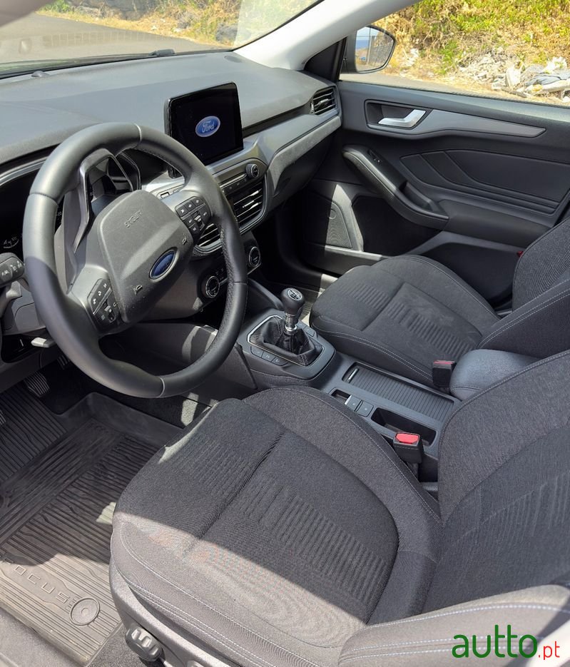 2020' Ford Focus Sw photo #5