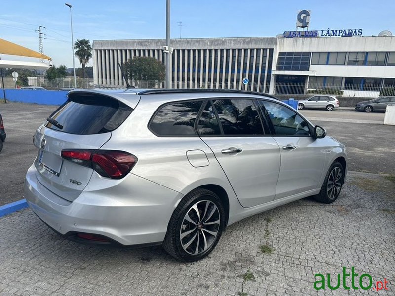 2019' Fiat Tipo Station Wagon photo #6