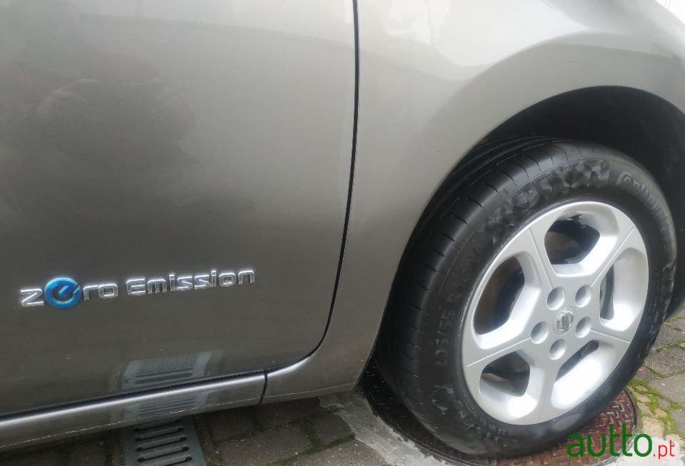 2017' Nissan Leaf photo #6