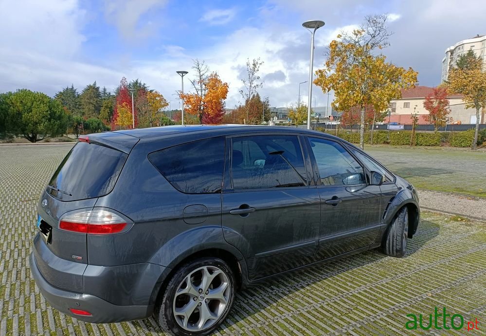 2009' Ford S-Max photo #5