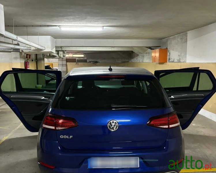 2020' Volkswagen Golf 1.0 Tsi photo #4