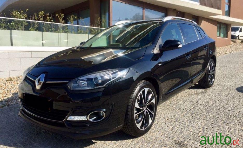 2014' Renault Megane Sport Tourer photo #2