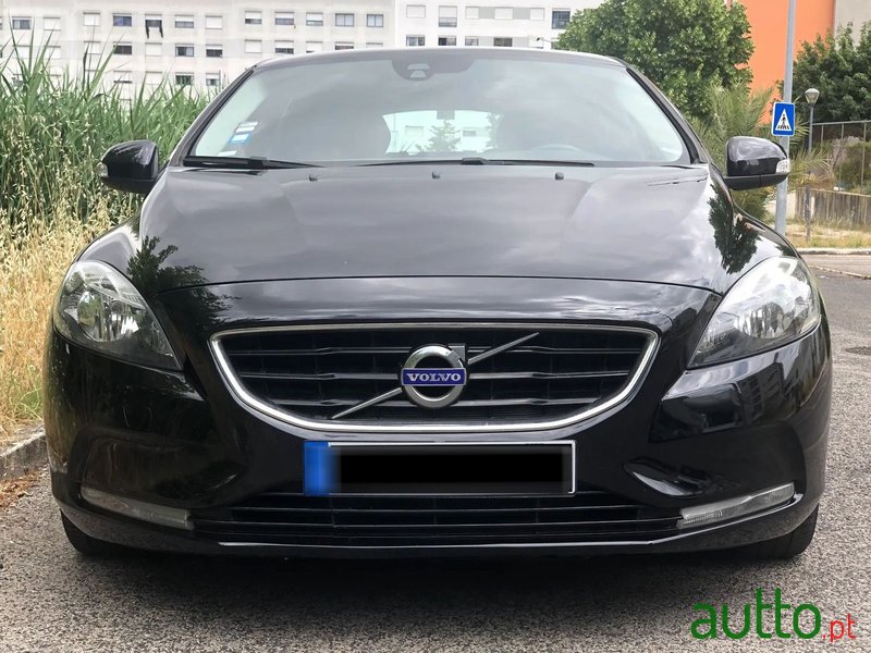 2015' Volvo V40 photo #4