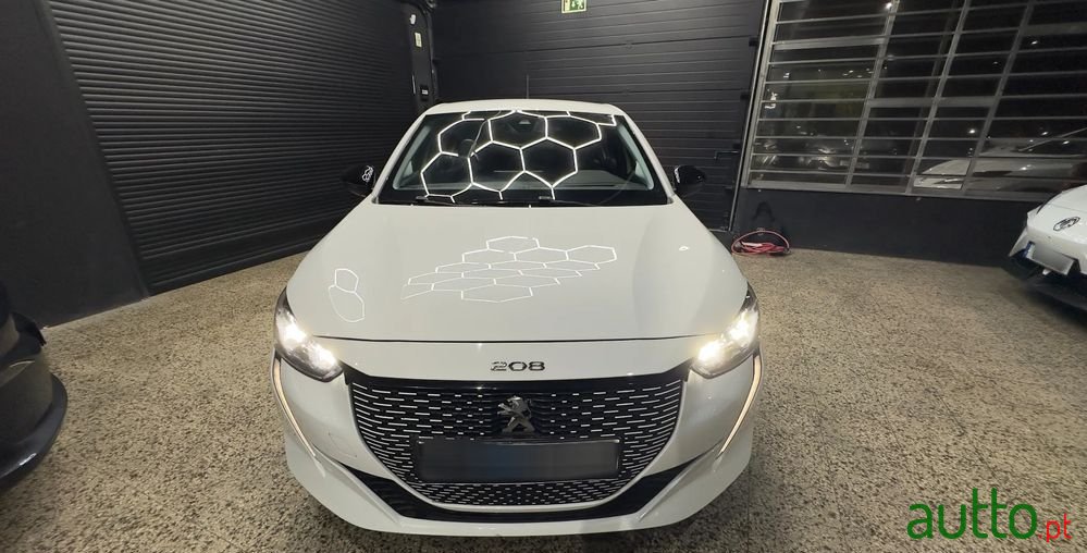 2022' Peugeot e-208 Active Pack photo #1
