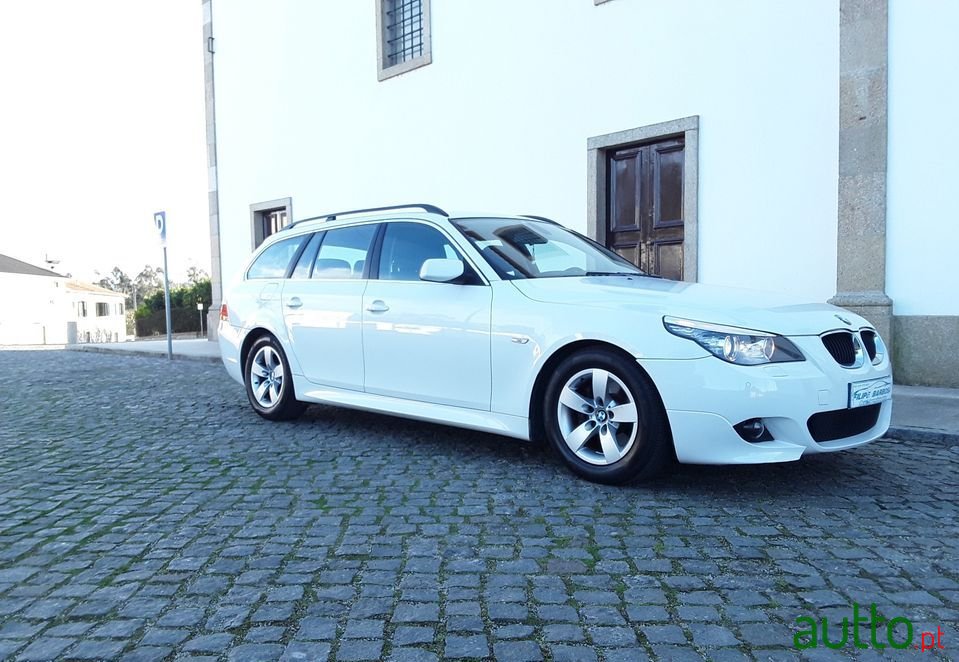 2008' BMW 520 photo #2