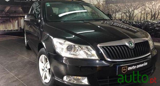 2010' Skoda Octavia Break photo #1