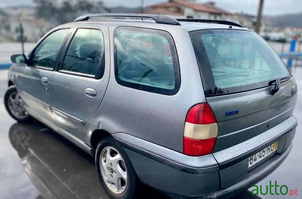 2001' Fiat Palio Weekend photo #4