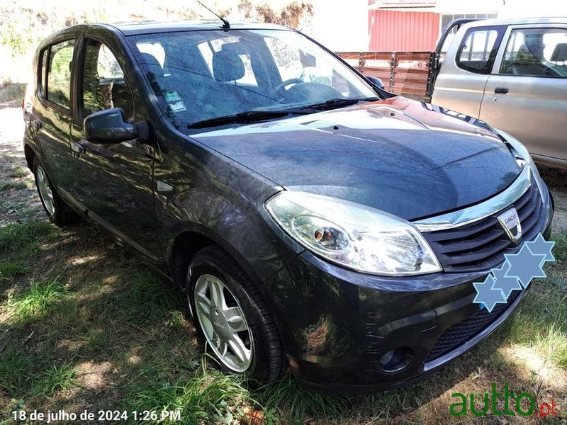 2011' Dacia Sandero 1.5 Dci Confort photo #3