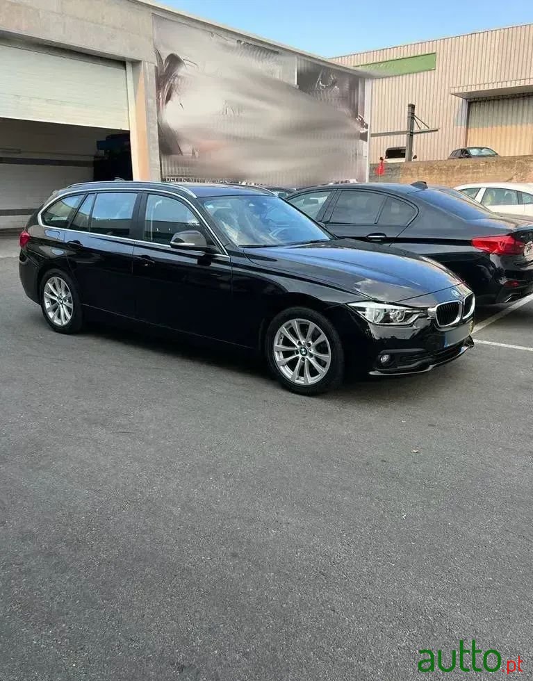 2016' BMW 318 photo #1