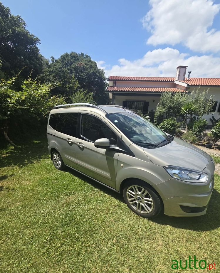 2017' Ford Tourneo Courier photo #4