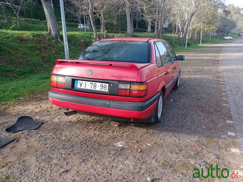 1990' Volkswagen Passat photo #3