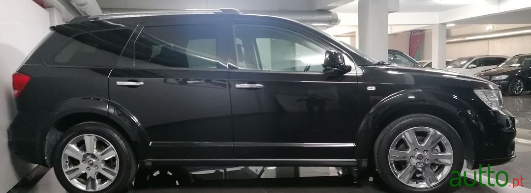 2013' Fiat Freemont photo #4