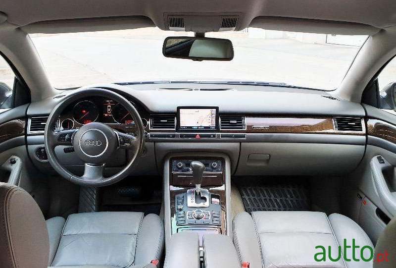 2003' Audi A8 4.0 Tdi V8 Quattro photo #1