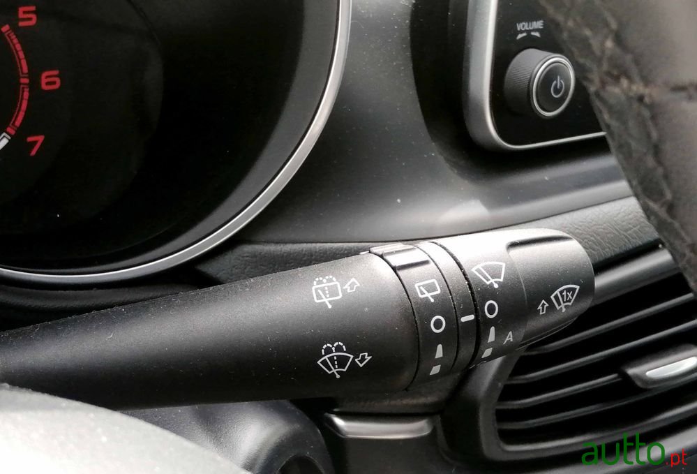 2019' Fiat Tipo Station Wagon photo #6