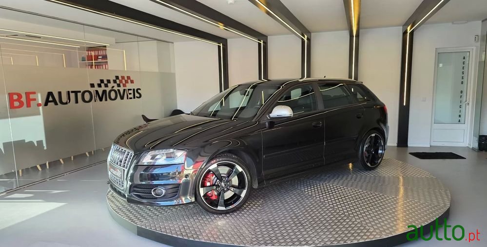 2010' Audi S3 Sportback photo #2