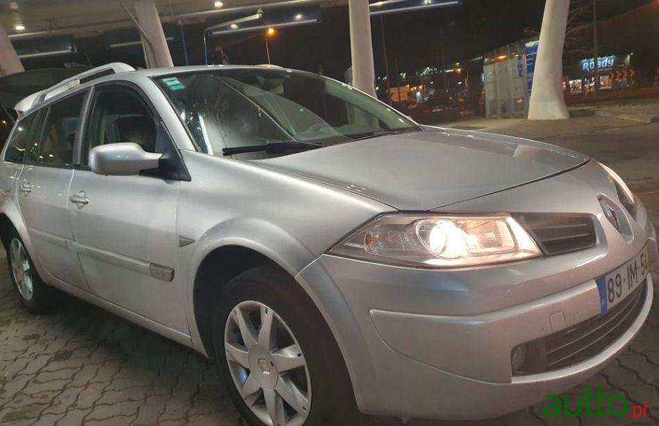 2009' Renault Megane Break photo #1