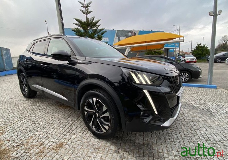 2021' Peugeot 2008 1.2 Puretech Gt photo #5