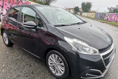 2019' Peugeot 208