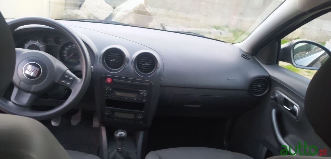 2005' SEAT Ibiza photo #5