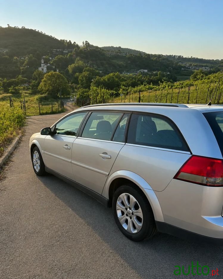 2008' Opel Vectra Caravan photo #5