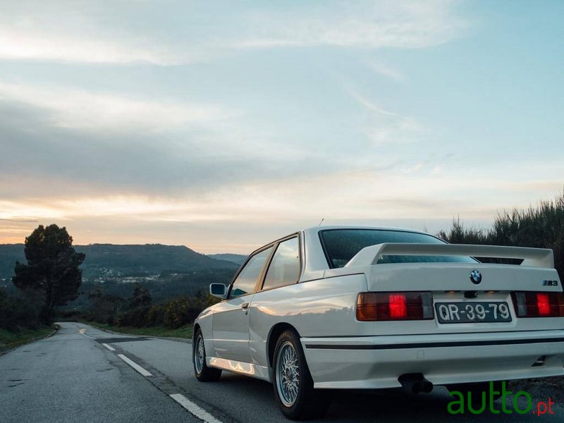 1989' BMW 1 Series М M3 photo #2