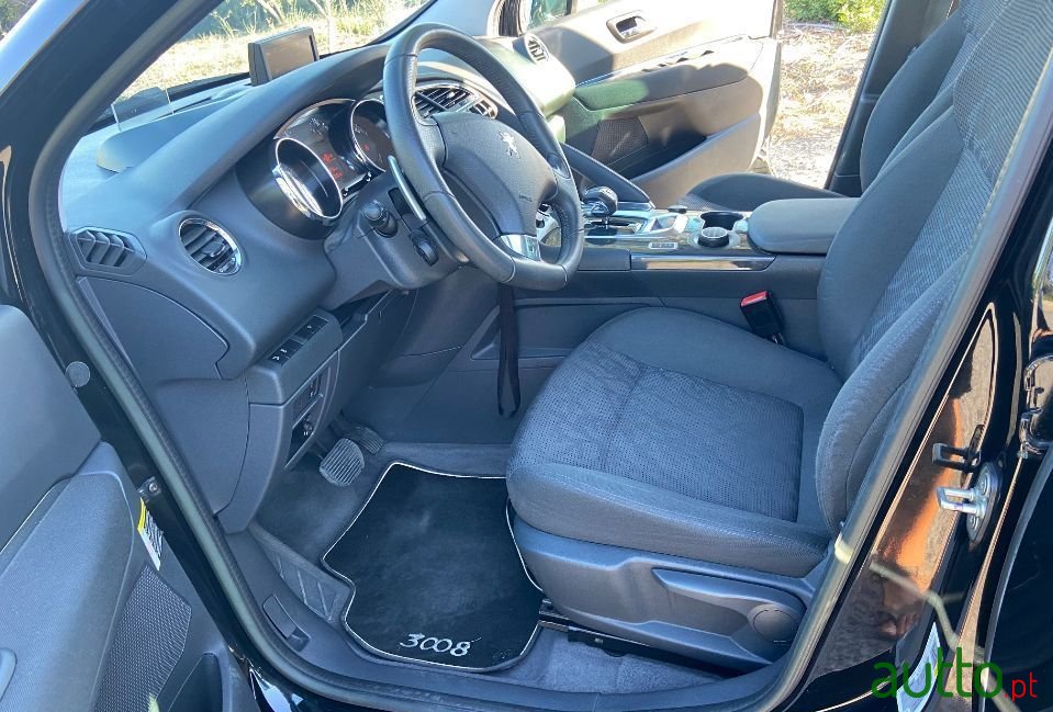 2013' Peugeot 3008 photo #4