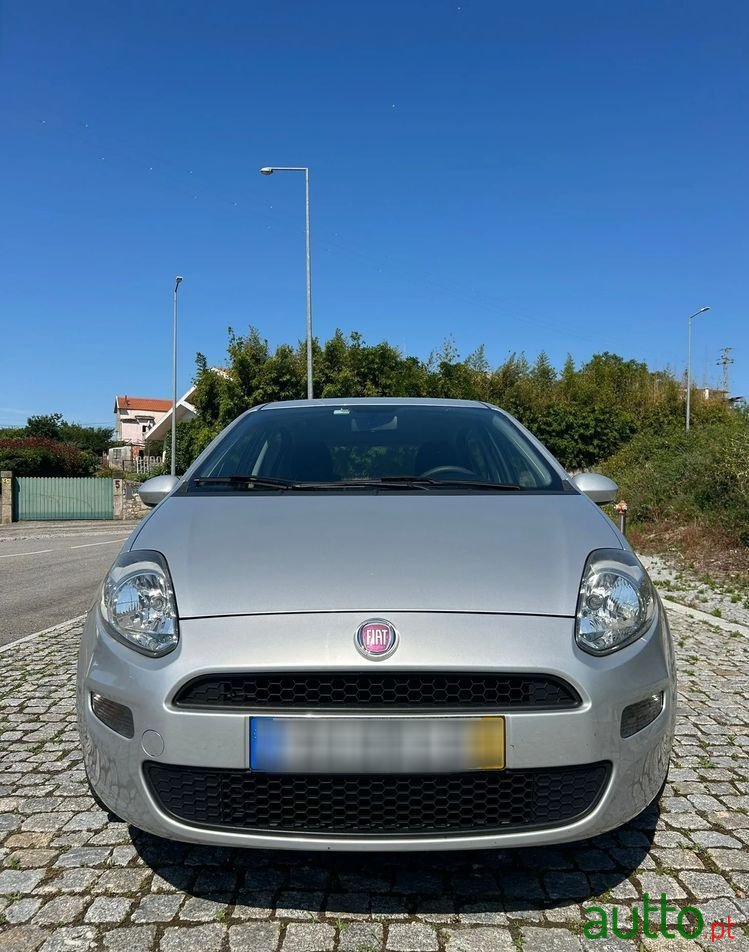 2014' Fiat Punto 1.2 Easy S&S photo #5