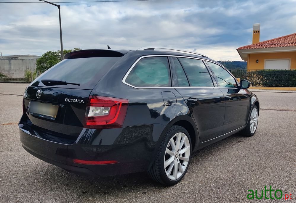 2018' Skoda Octavia Break photo #6