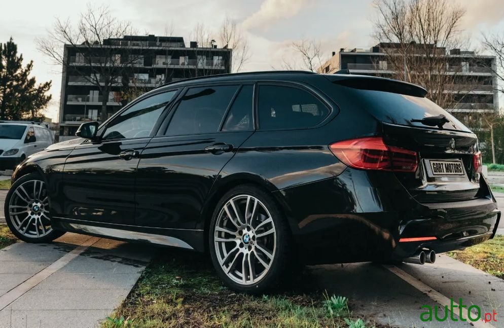 2017' BMW 325 photo #3