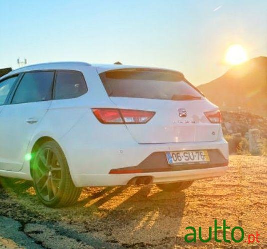 2014' SEAT Leon-St photo #2