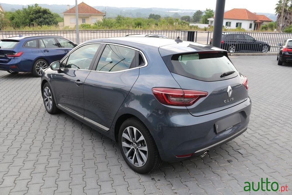 2020' Renault Clio photo #5