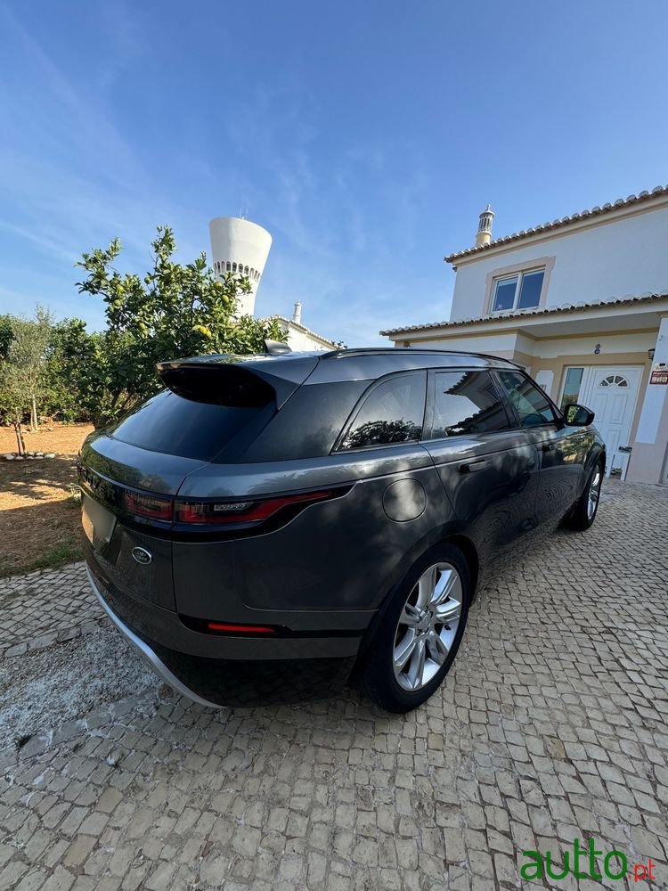 2018' Land Rover Range Rover Velar photo #3