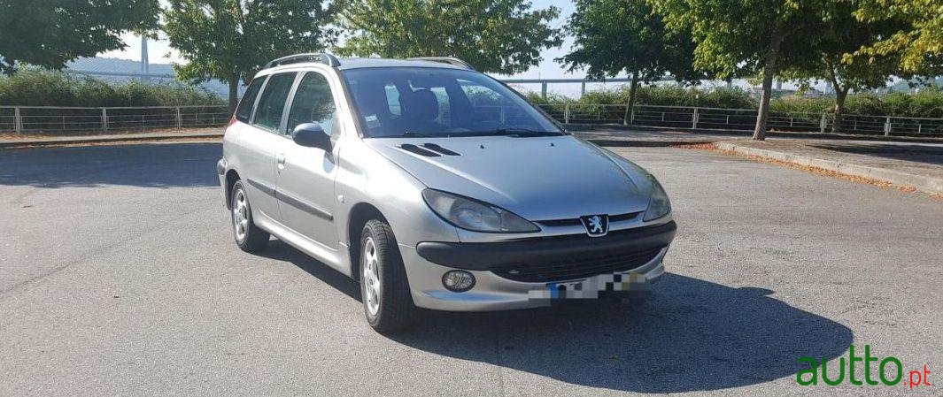 2003' Peugeot 206 Sw photo #1