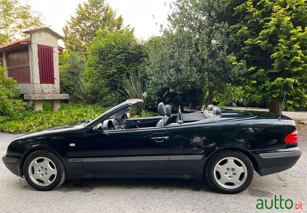1999' Mercedes-Benz CLK 320 Elegance photo #5