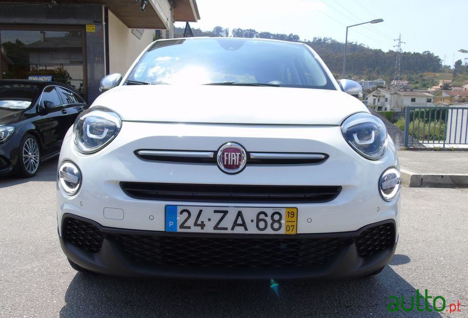 2019' Fiat 500X photo #2