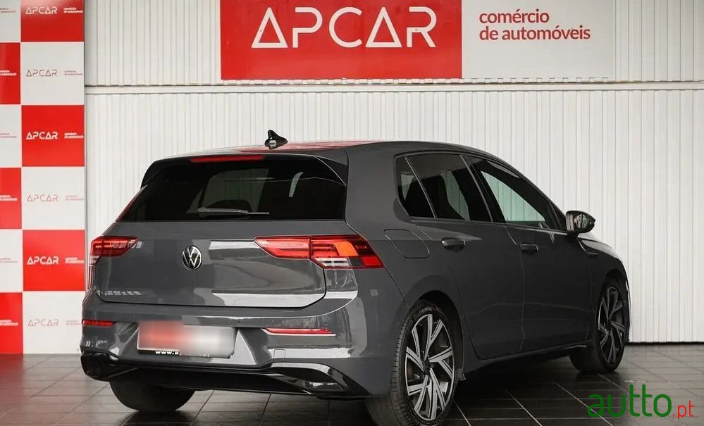 2022' Volkswagen Golf photo #3