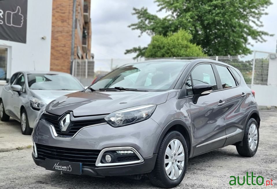 2014' Renault Captur photo #6