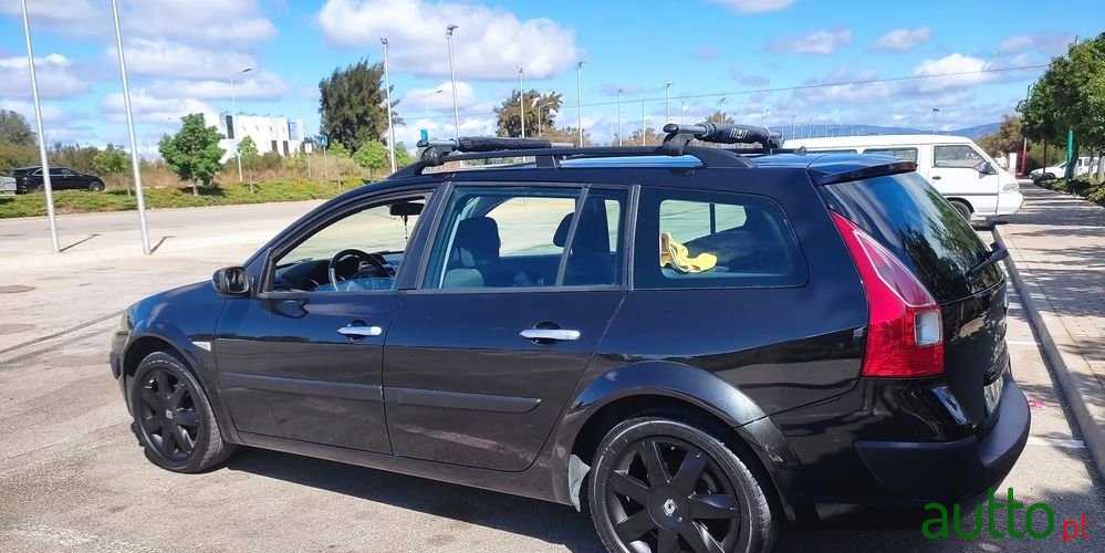 2008' Renault Megane Break photo #1