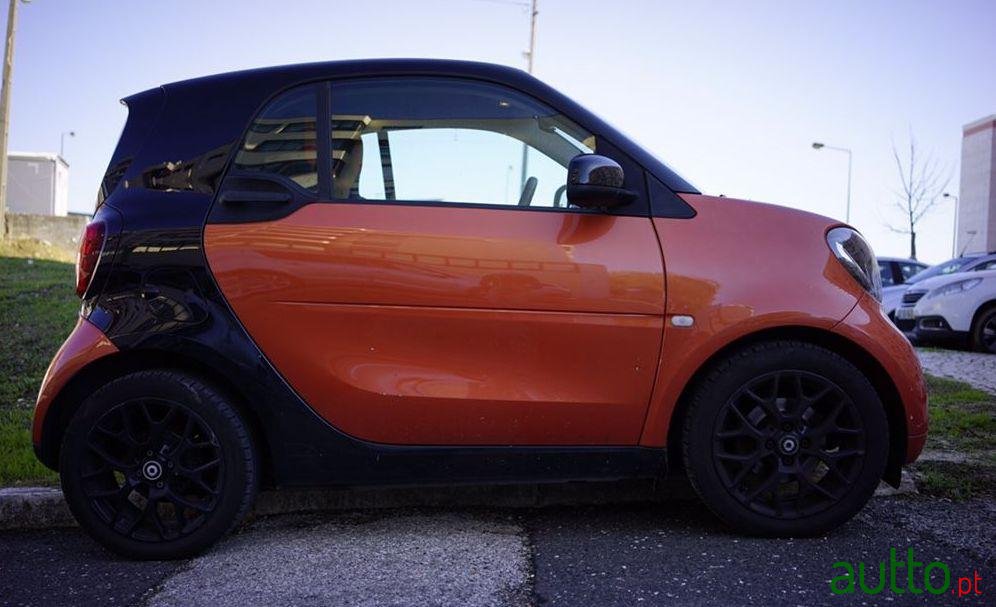 2015' Smart Fortwo Passion photo #1