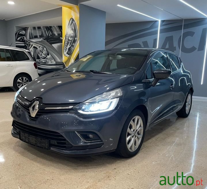 2018' Renault Clio photo #2
