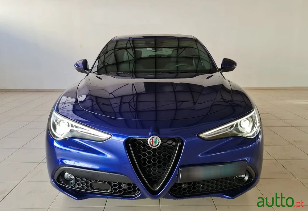 2022' Alfa Romeo Stelvio photo #1