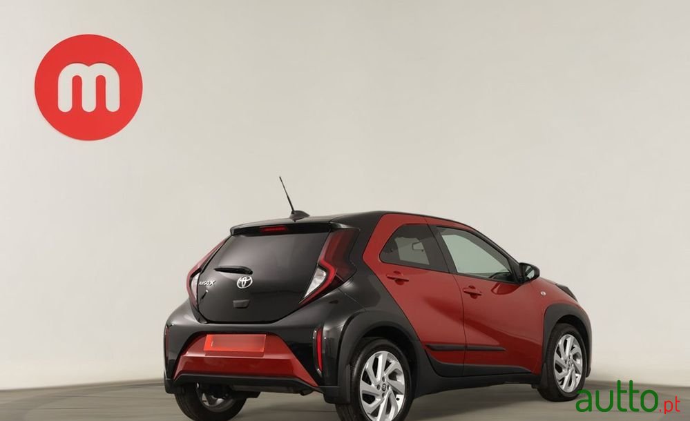 2022' Toyota Aygo X 1.0 Play photo #4