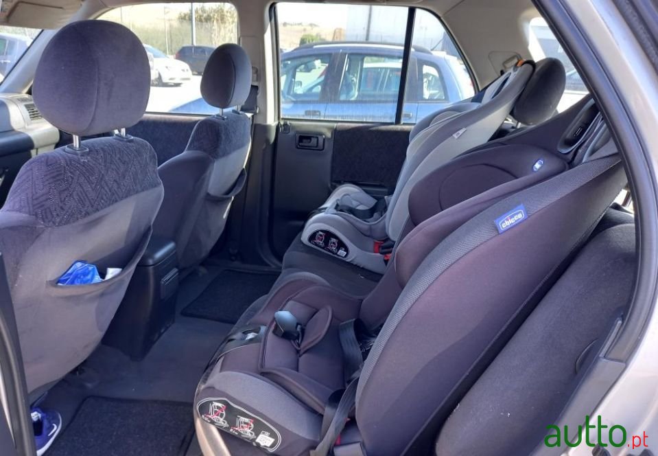 2001' Opel Frontera photo #3