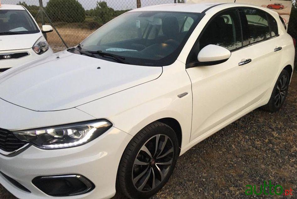 2018' Fiat Tipo photo #1