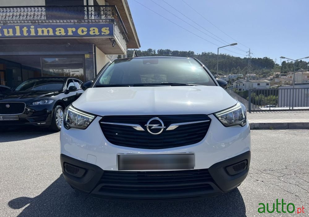 2018' Opel Crossland X 1.2 Edition photo #2