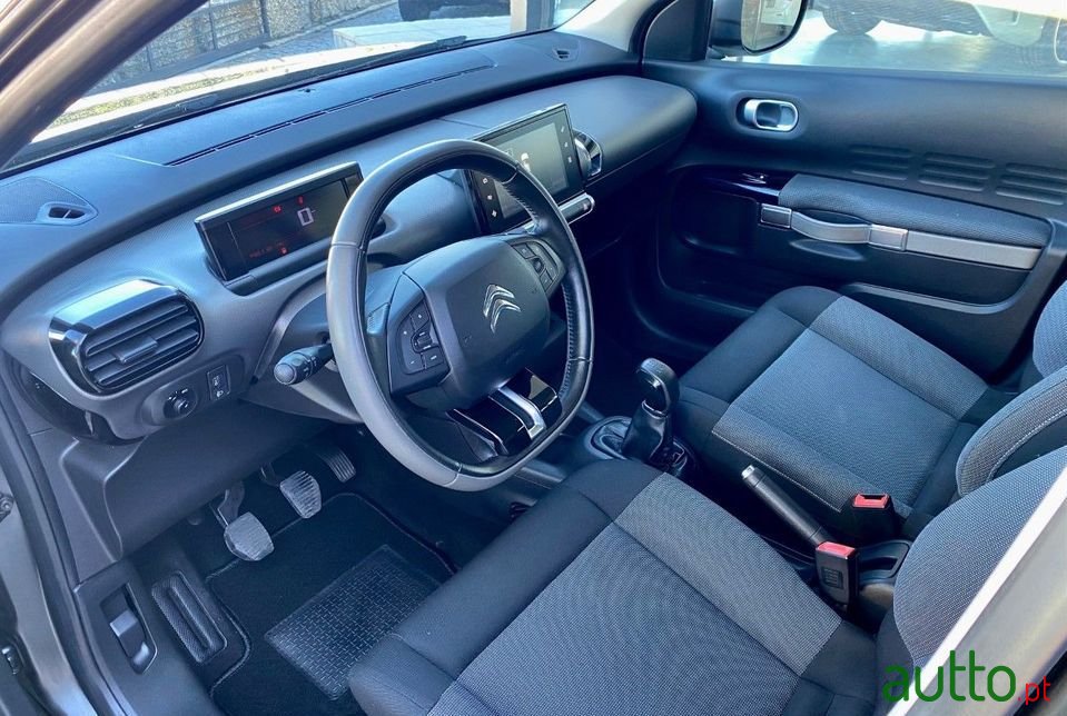 2015' Citroen C4 Cactus photo #3
