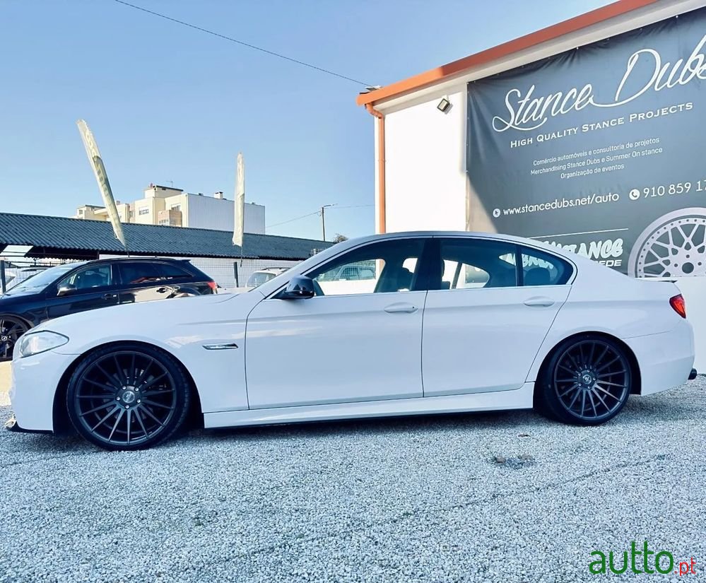 2011' BMW 520 D Pack M photo #3