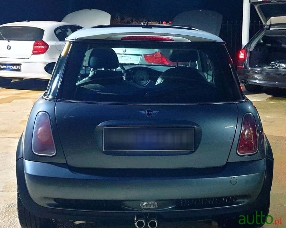 2004' MINI Cooper S 3 Portas photo #6